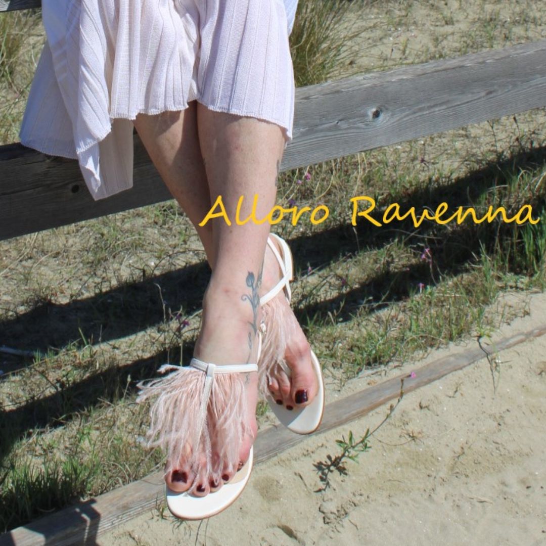 sandali vera pelle panna rosa piume di struzzo dettagli originali particolari fondo cuoio donna 1932 1
